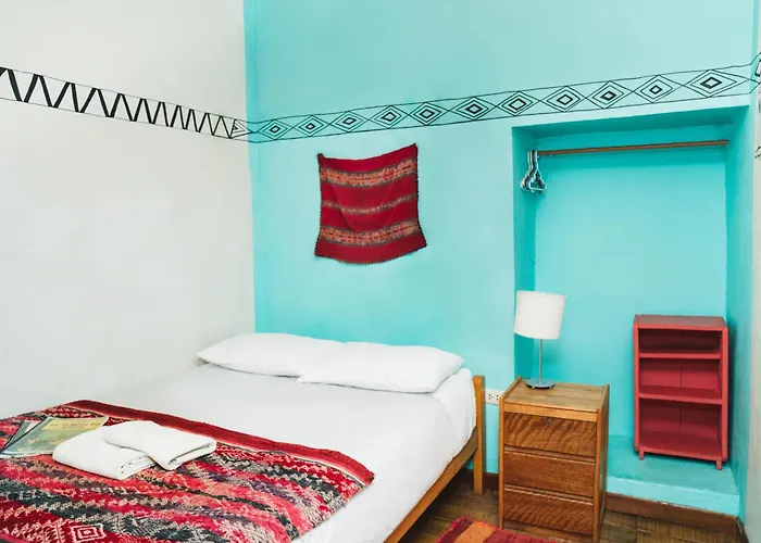 Backpacker La Bo'm Hotel *